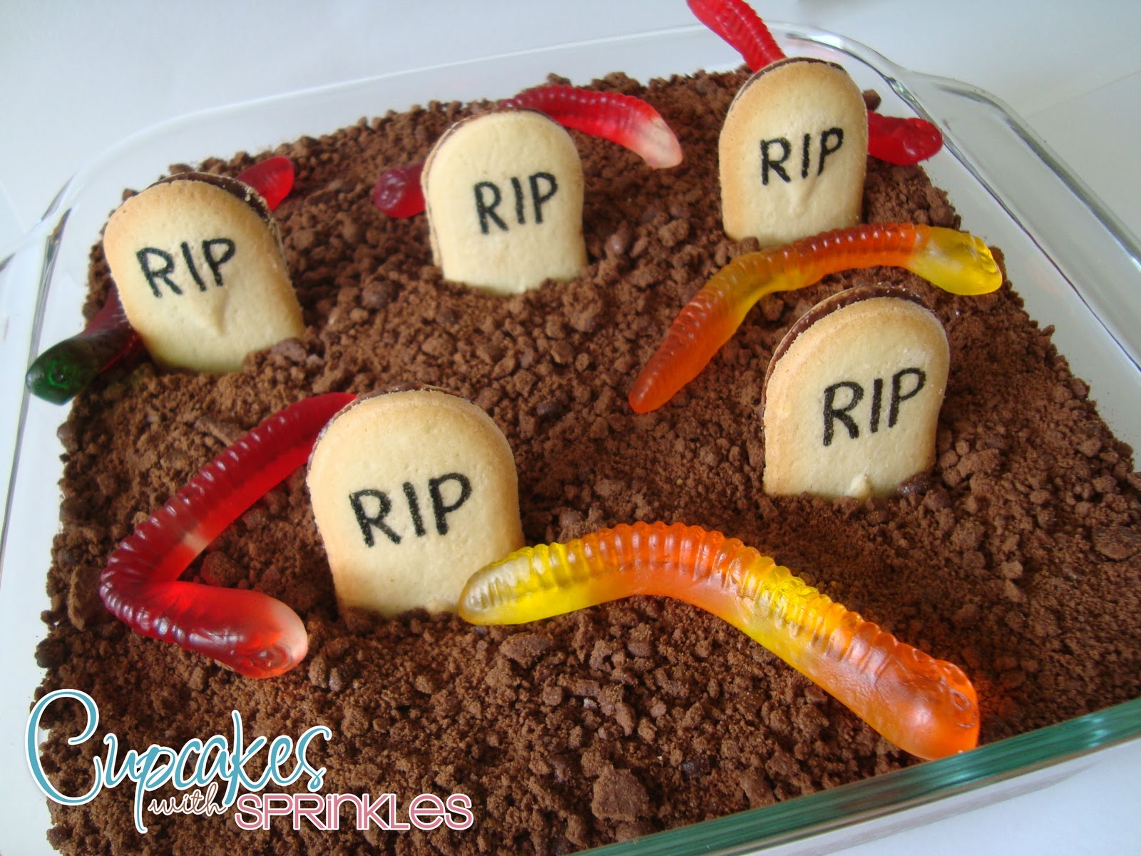 Cupcake with Sprinkles Graveyard Pudding