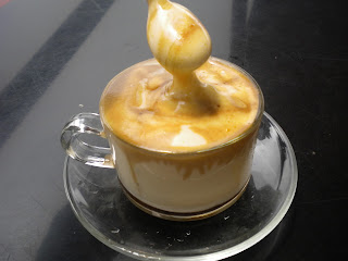 Vietnamse egg coffee (Ca phe trung) Vietnamse egg coffee (Ca phe trung)