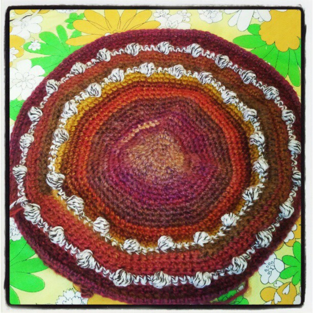 made up using single crochet stitches and some alternating bobble rows ...