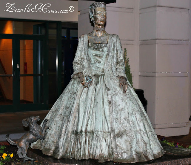 Zensible Mama Queen Charlotte and I at Uptown Charlotte