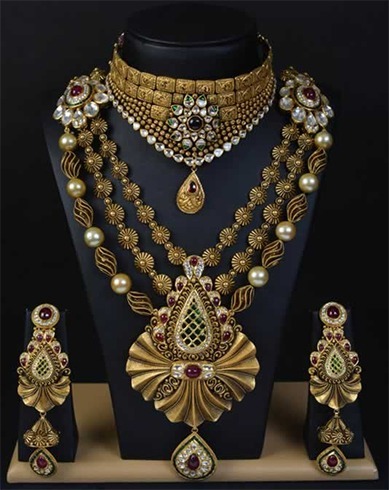 Antique Jewelry Designs, how you may define or describe the the term ''Antique''? I think it is very hard or impossible to state what is antique ...... or what things of different kinds are antique, things included art, crafts, handicrafts, jewelry, fashion and style, dress, things of daily use etc. may be called antique if these things which are a hundred years old may be claimed as antique, a piece of jewelry may also be old over hundred years and called antique, but many times this definition does not cover the all antique things, as many celebrities use a different style, jewel, dress on red carpets, academy awards and films related ceremonies ....... or a diamond ring, a necklace or a hair catch also may be called antique if it is gifted by some one who is loved by him,,,,,, So we may define the term Antique ..... a thing, a piece of jewelry may be called antique if it is embedded beads, craftsmanship, designs, or emotional connection and relation with wearer. Here few designs are given from antique jewelry arts which may be treated as gods and flowers and fragrance. Antique Jewelry Designs, how you may define or describe the the term ''Antique''? I think it is very hard or impossible to state what is antique ...... or what things of different kinds are antique, things included art, crafts, handicrafts, jewelry, fashion and style, dress, things of daily use etc. may be called antique if these things which are a hundred years old may be claimed as antique, a piece of jewelry may also be old over hundred years and called antique, but many times this definition does not cover the all antique things, as many celebrities use a different style, jewel, dress on red carpets, academy awards and films related ceremonies ....... or a diamond ring, a necklace or a hair catch also may be called antique if it is gifted by some one who is loved by him,,,,,, So we may define the term Antique ..... a thing, a piece of jewelry may be called antique if it is embedded beads, craftsmanship, designs, or emotional connection and relation with wearer. Here few designs are given from antique jewelry arts which may be treated as gods and flowers and fragrance.