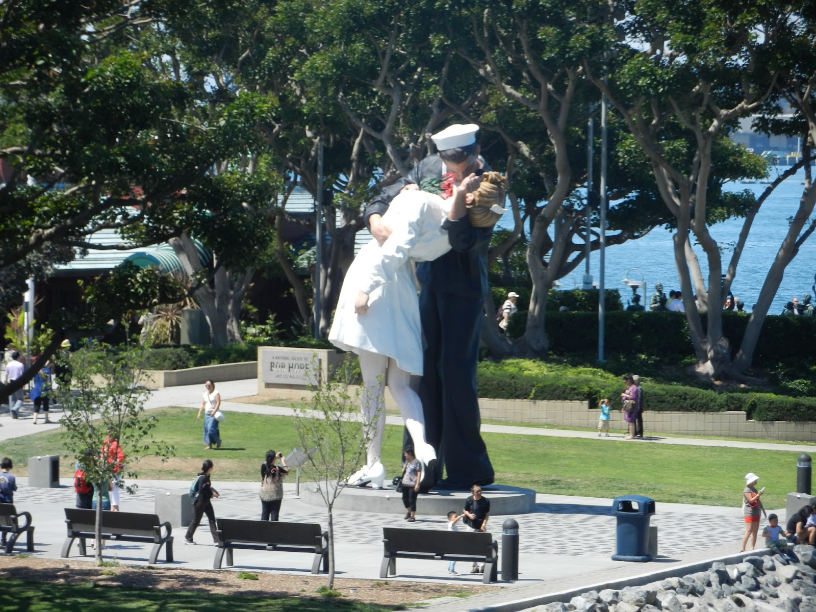Kissing Sailor San Diego picture Kissing Sailor San Diego picture