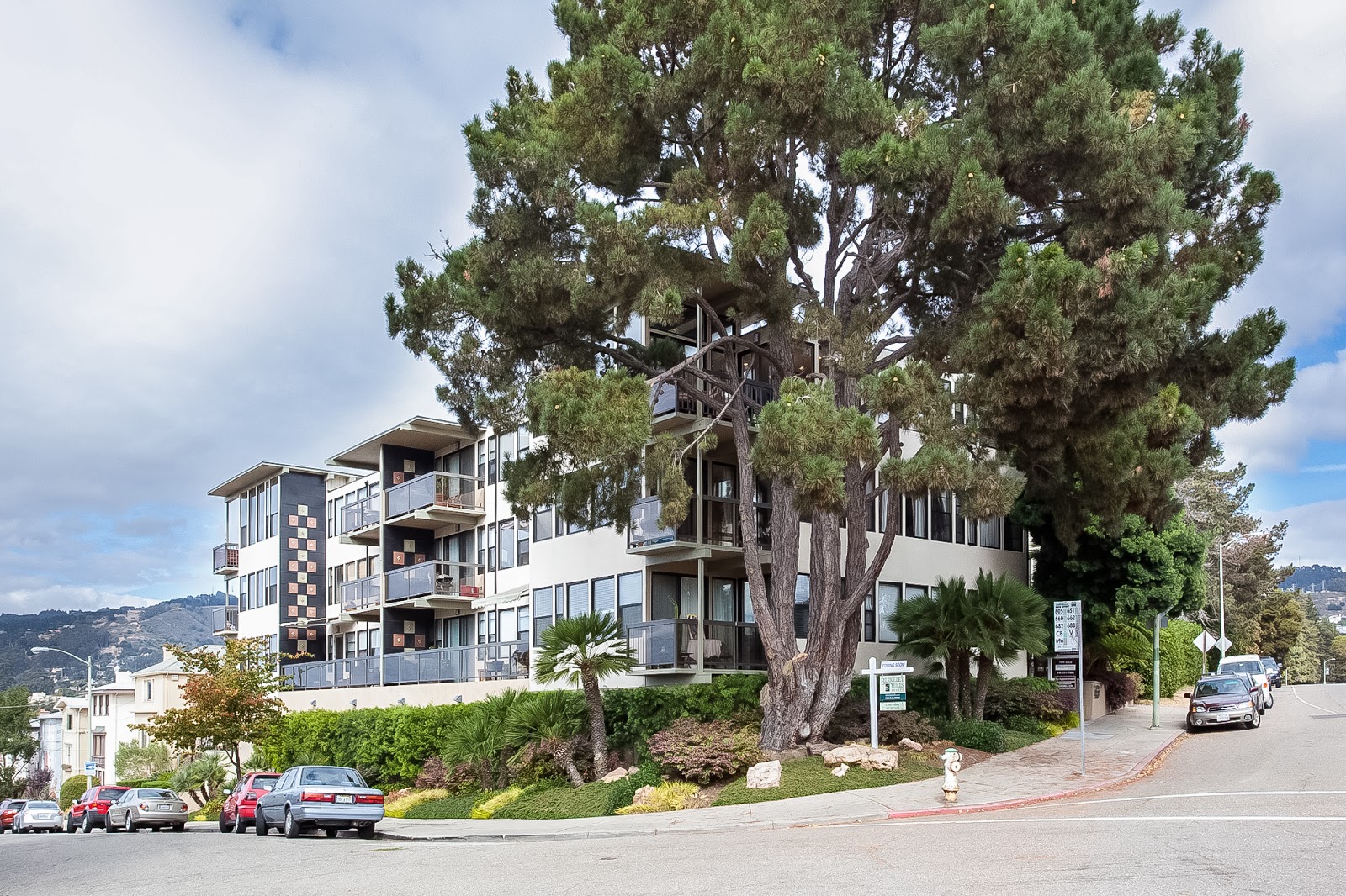 Home Spun Just Listed 5400 Broadway Terrace 301, Oakland