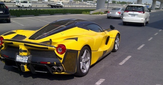 2014 LaFerrari spotted in Dubai | Carsfresh