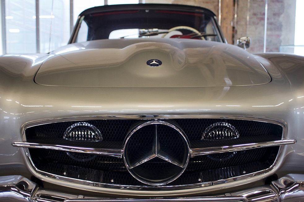 LUXor photoART: Oldtimerfabrik Neu-Ulm / Oldtimer Garage (deutsch