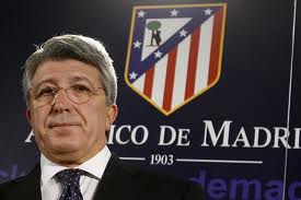Cerezo: ¿ Quién es Mourinho ? ¿ El presidente del Celta de Vigo ? Cerezo: ¿ Quién es Mourinho ? ¿ El presidente del Celta de Vigo ?