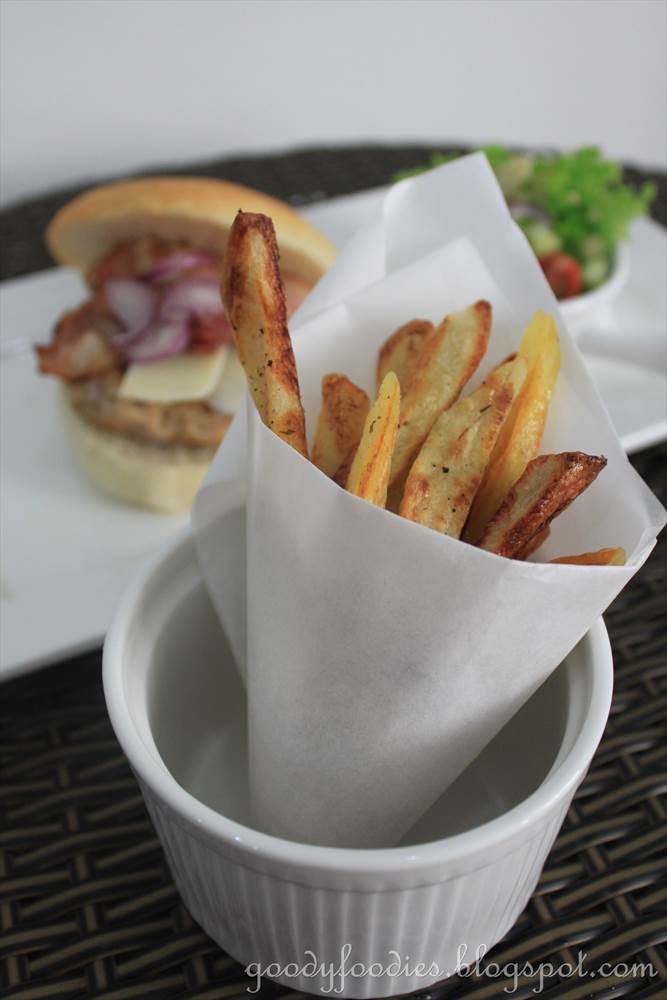 GoodyFoodies Recipe Ovenbaked fries/chips with truffle oil