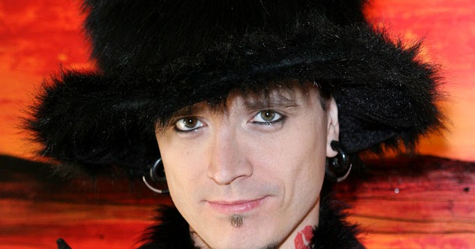 dating a pick up artist