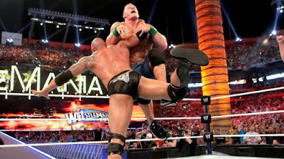 imagen de the rock aplicando una de sus movidas finales