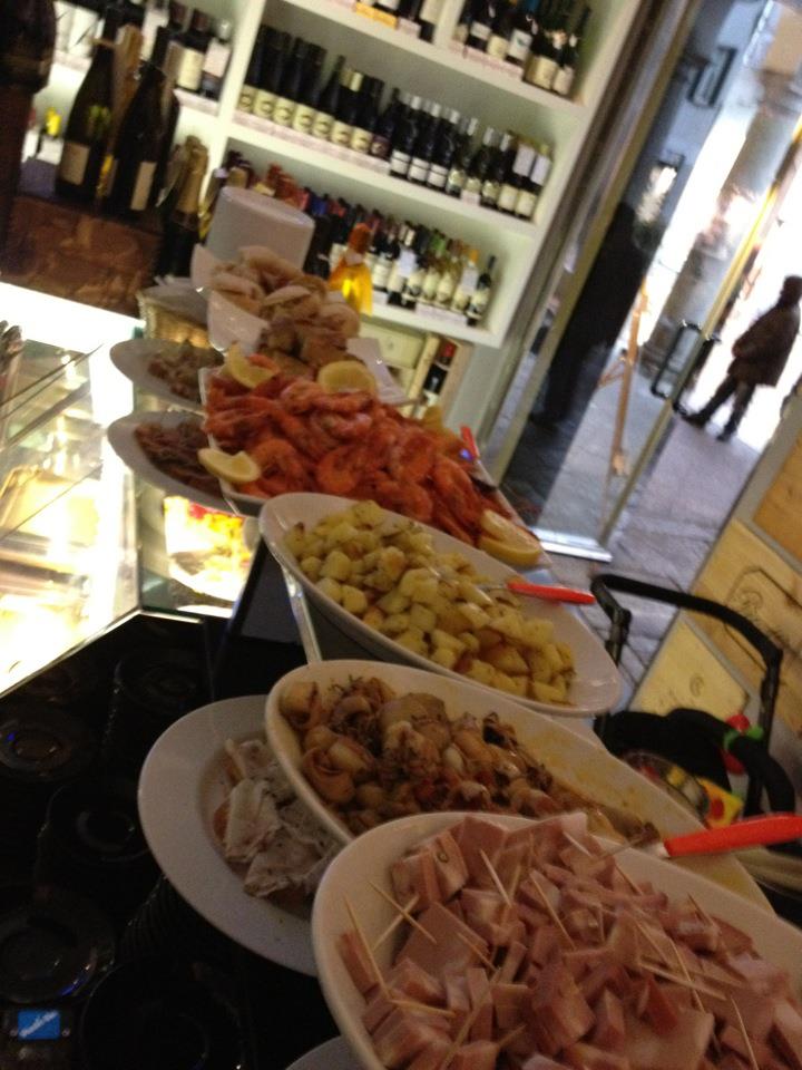 Stasera Si Esce A Milano Varese Como E Dintorni Aperitivo Saronno Cafe Noir