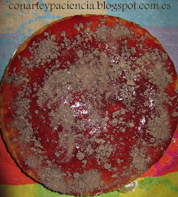 Tarta romántica (chocolate, fresa y nata)