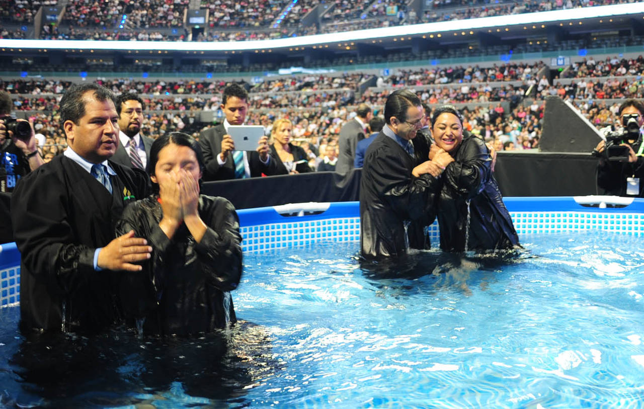 Todo Adventista: Investigación revela desafíos en el apoyo a los adventistas  recién bautizados