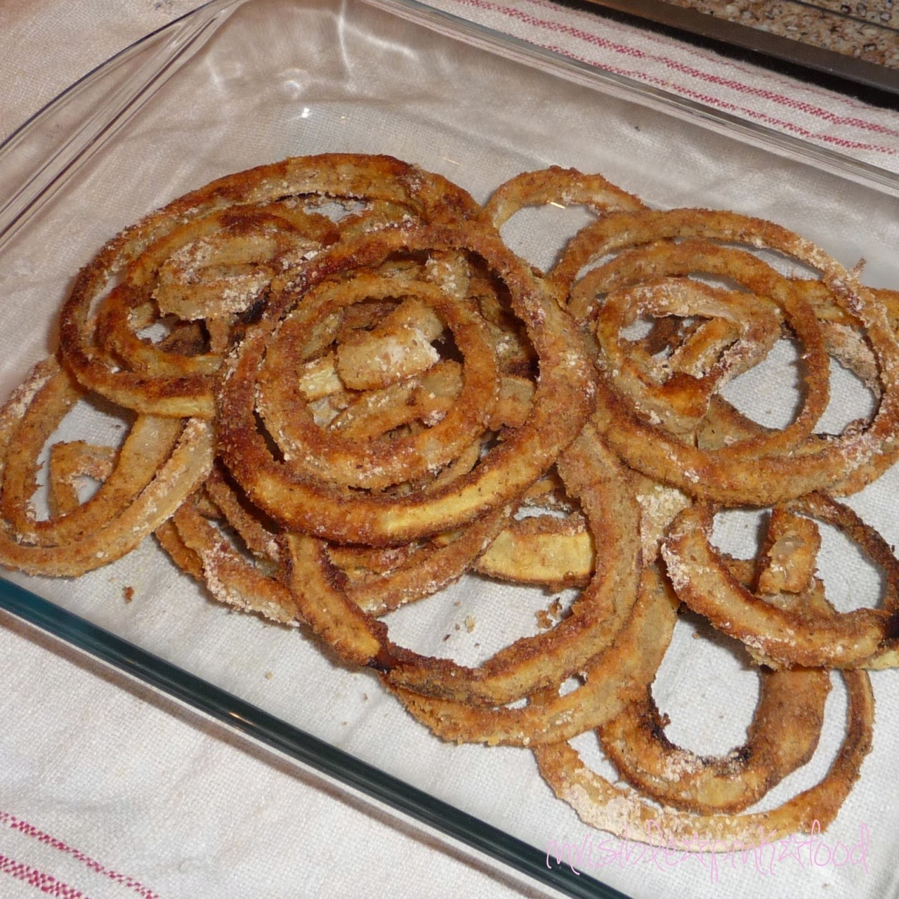 InvisiblePinkFood Oven baked onion rings