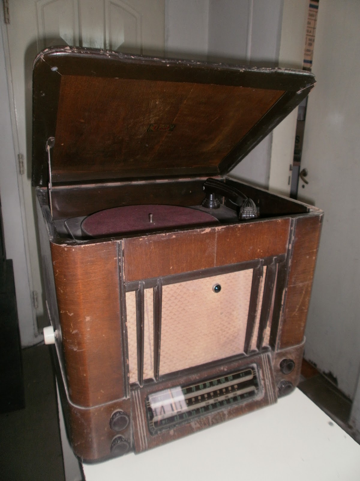 Marcenaro Antiguedades Radios Antiguas