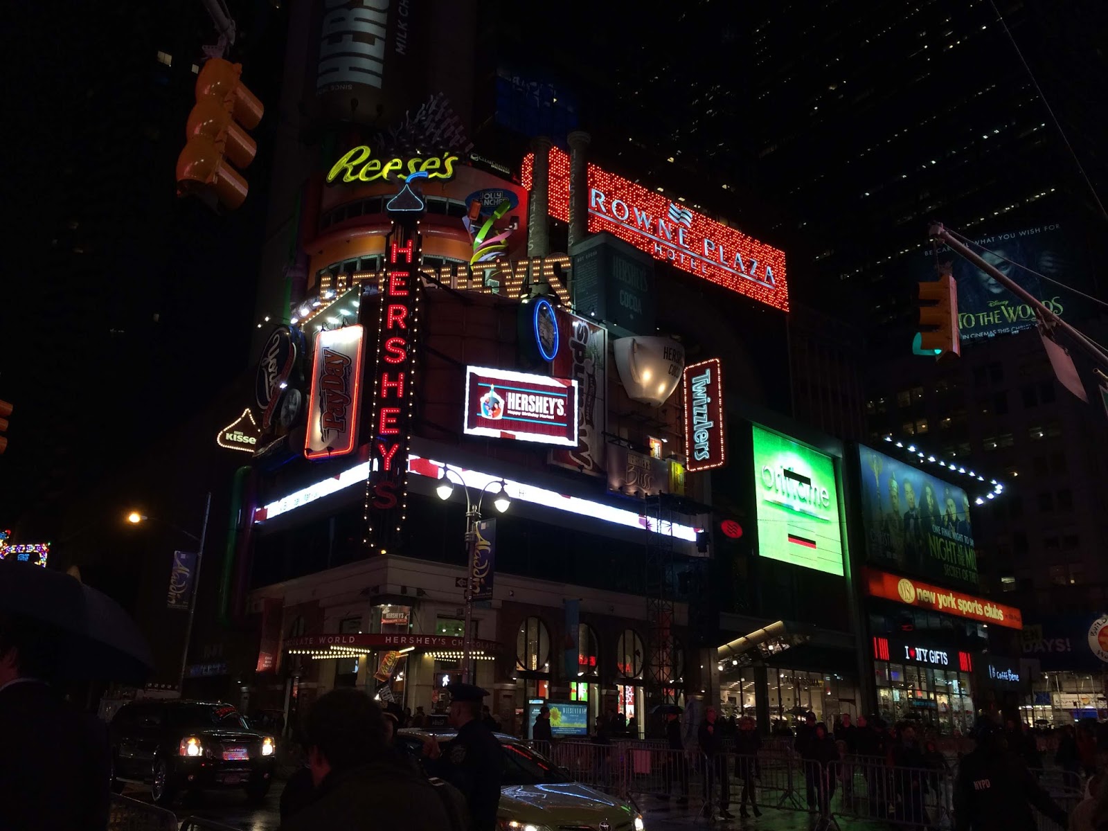 [Travelguide] New York Around Times Square and the best Cheesecake in the world!