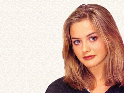 Sexy Actress Alicia Silverstone Wallpapers