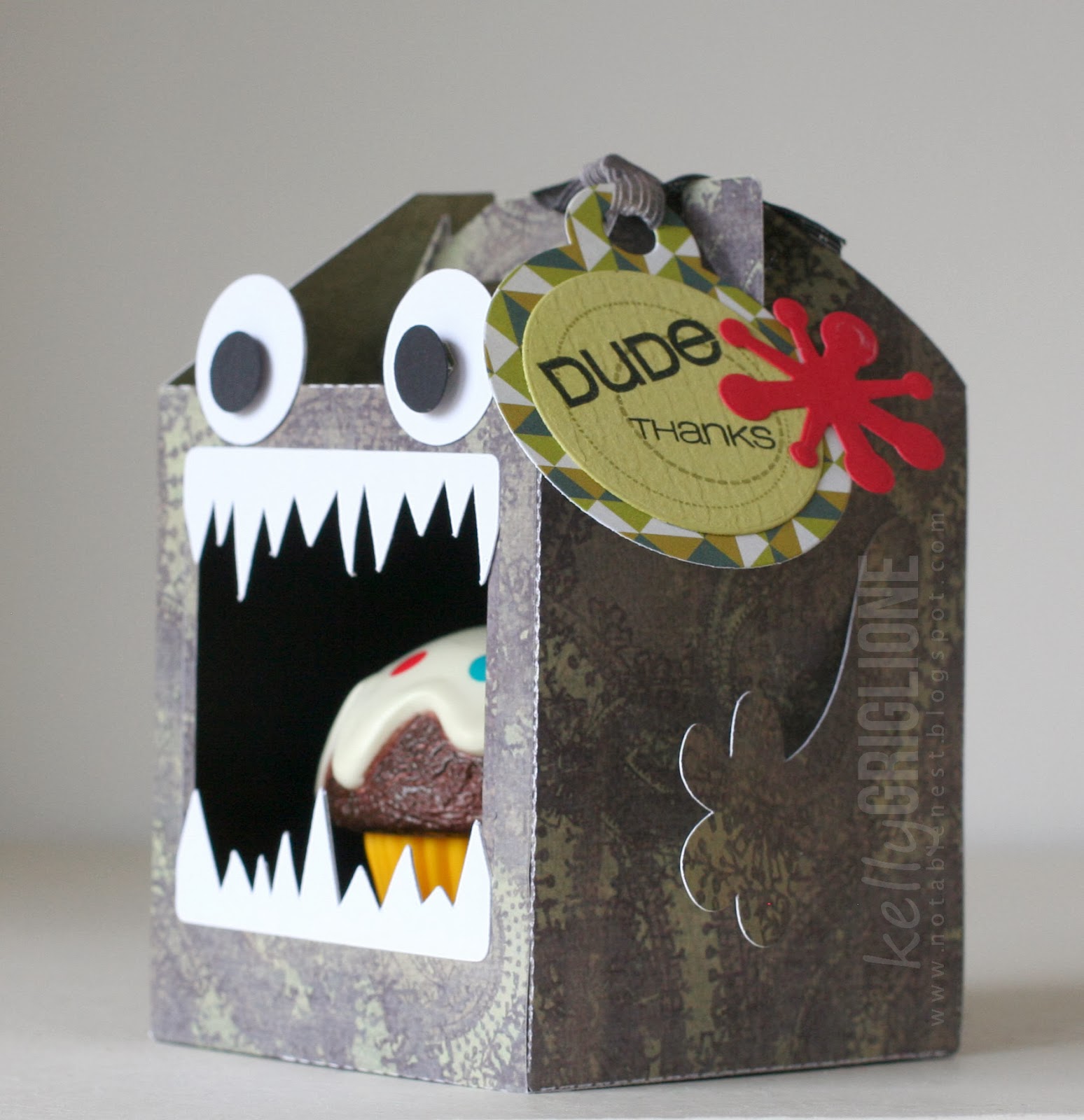 Notable Nest CFC 118 Cupcake Box for Birthday Party Favors