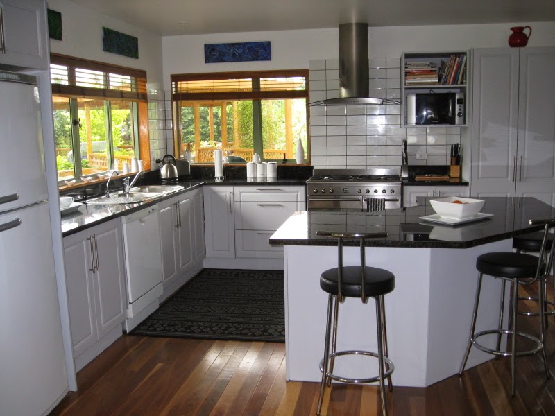 Outstanding White Kitchen Cabinets with White Appliances with gray kitchen cabinets with white appliances and best kitchen cabinets with white appliances Outstanding White Kitchen Cabinets with White Appliances with gray kitchen cabinets with white appliances and best kitchen cabinets with white appliances