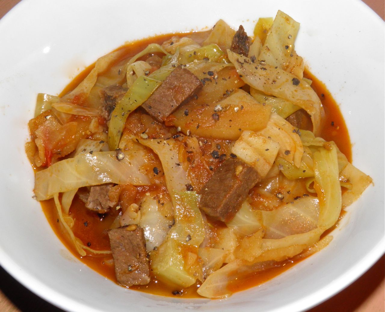 How can you make beef and cabbage soup?