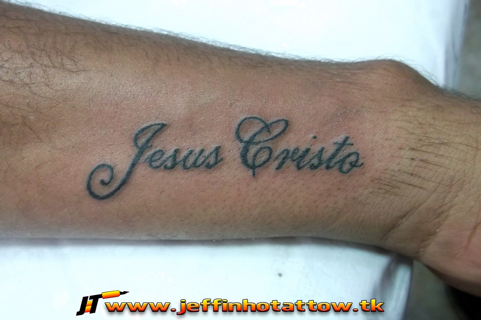 Featured image of post Fontes De Letras Para Tatuagem Feminina ointernetico 0 coment rios letras de tatuagem tatuagem t cnicas para tatuar