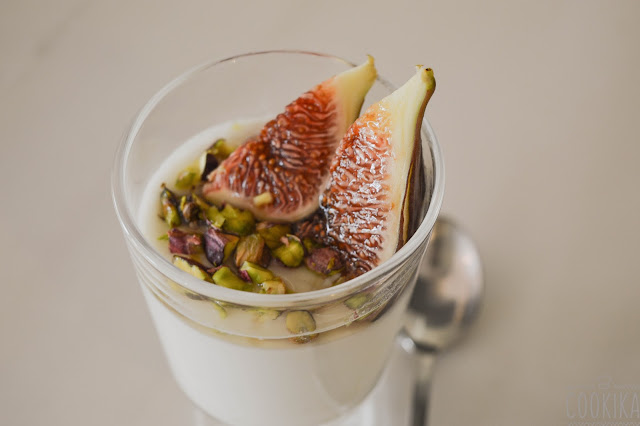 Mousse with figs