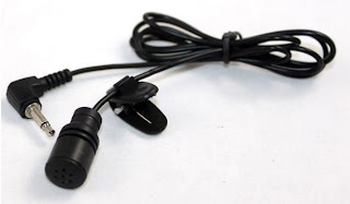 WIRELESS CLIP-ON MICROPHONE