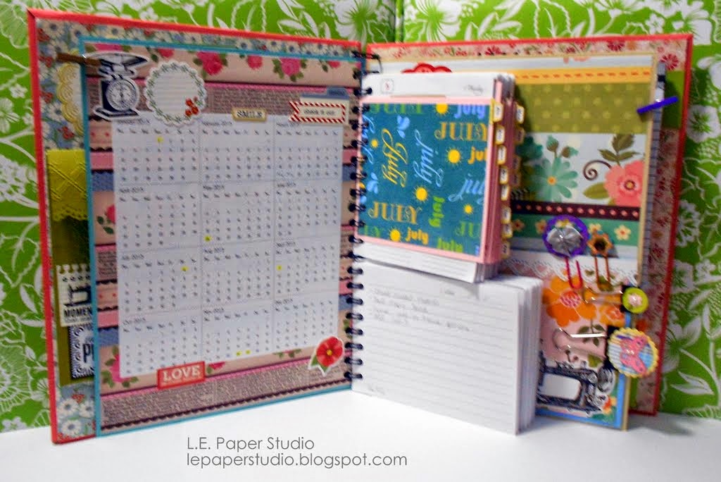 L.E. Paper Studio DIY Planner Mini Album