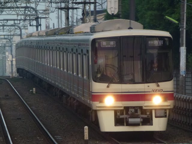 京王電鉄　各停新線新宿行き　8000系(毎日始発終電運行)