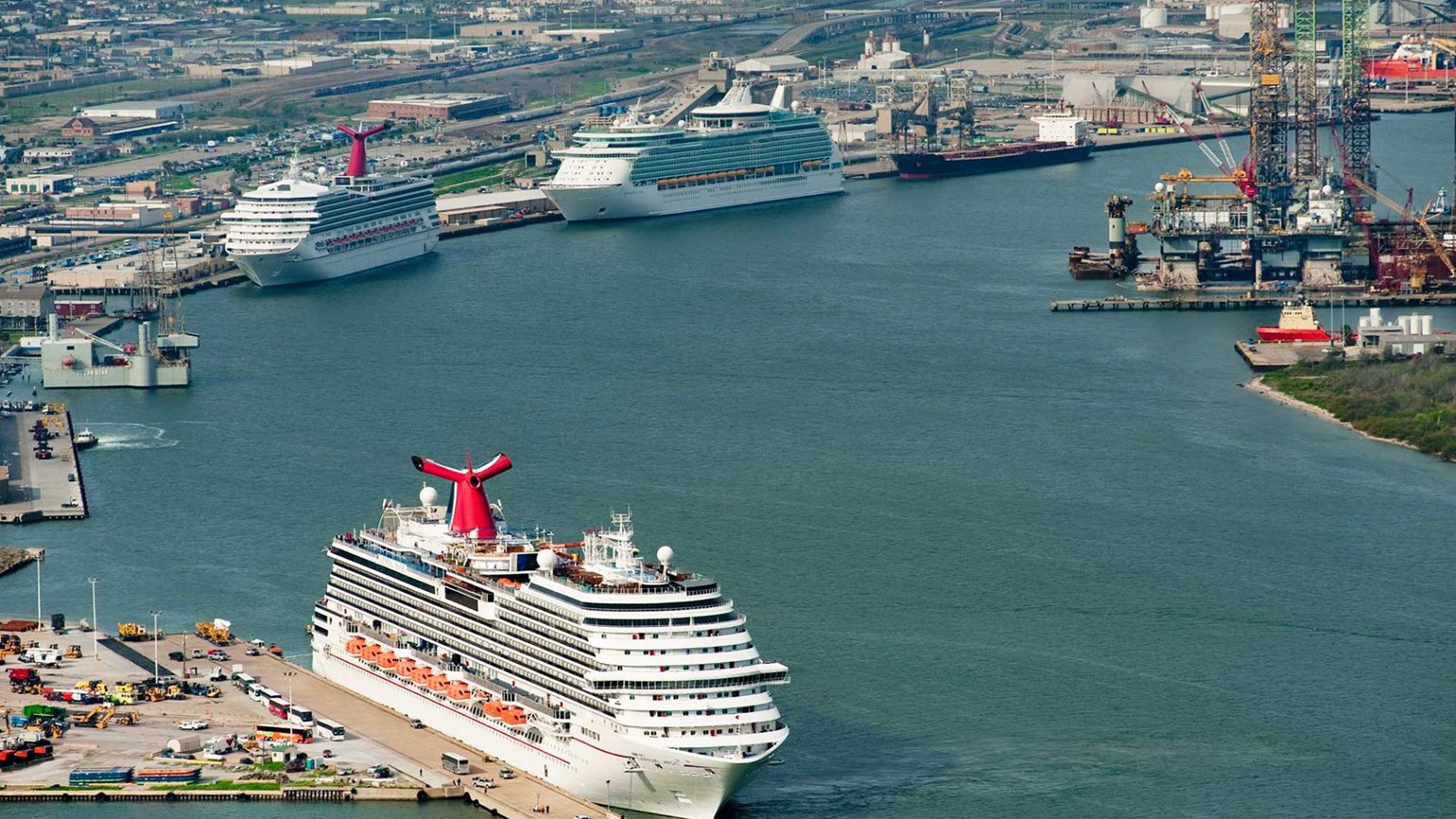 INTRAVELREPORT Carnival Breeze to Shift to Galveston, Carnival Magic