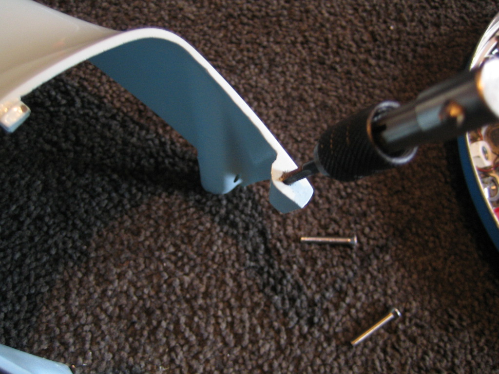 Lambretta Gp Horncast Grill  . Lambretta Gp Horncast Badge Chrome Metal New Horncasting.