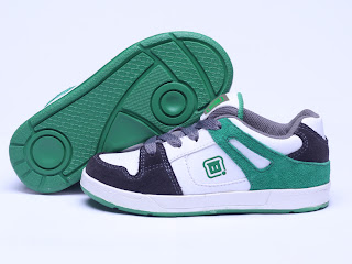 Sepatu Anak Sepatu Anak