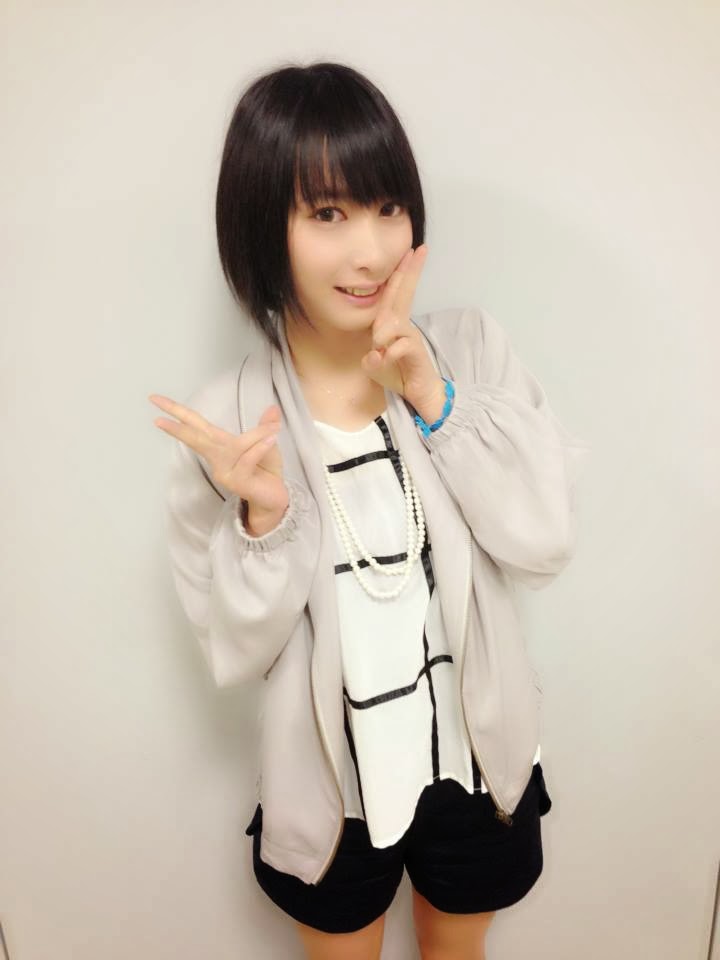 Download Wallpaper/Photo Eir Aoi