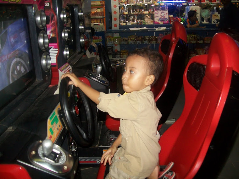 latihan nyupir mobil