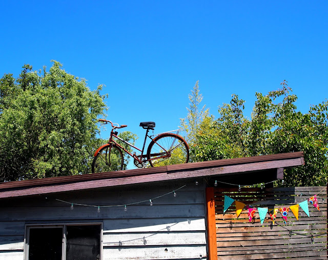 Vintage bike decor
