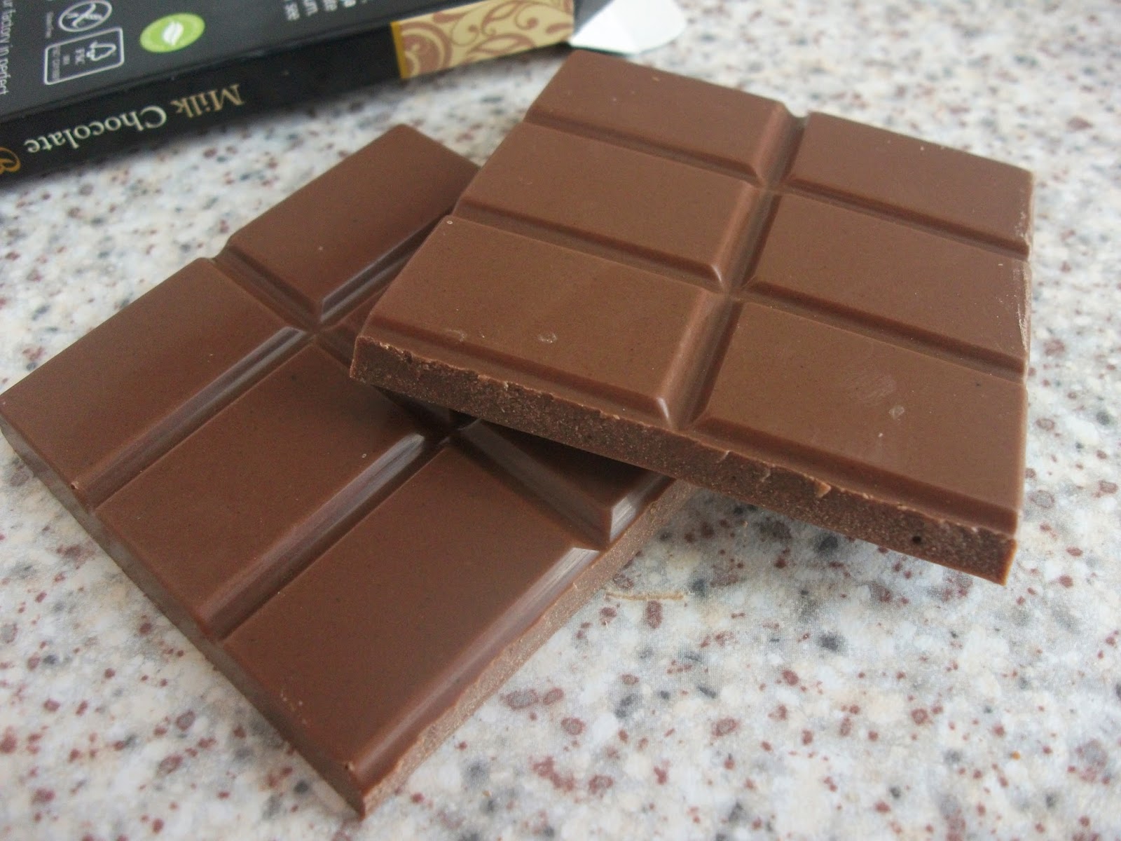 Beech's Fine Chocolates Bar Range Review & Discount Code!