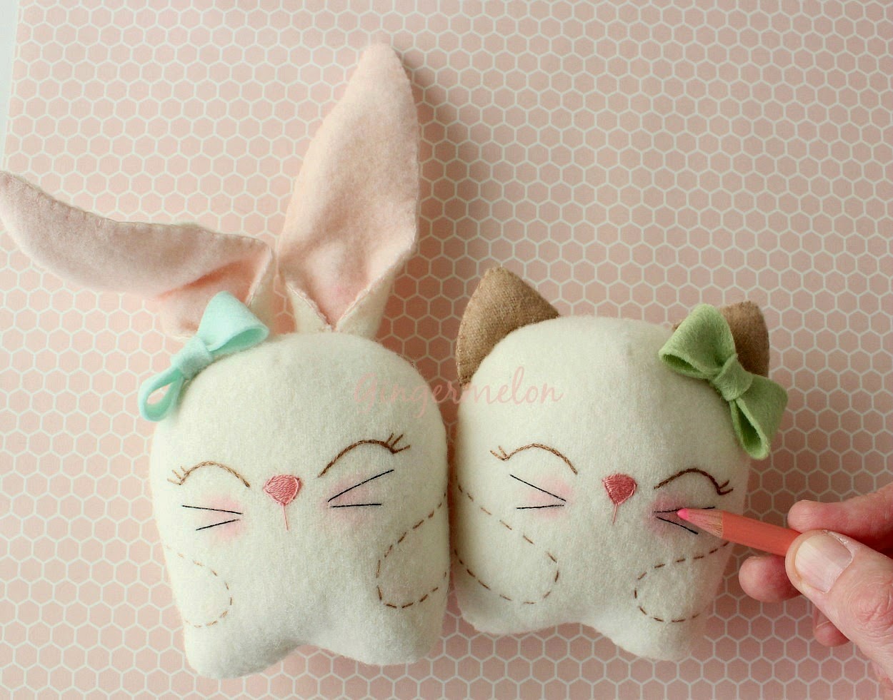 Snuggle Bunny and Kitty - Free Tutorial