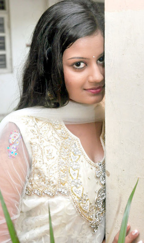 Tamil Actress Geethika Photos unseen pics
