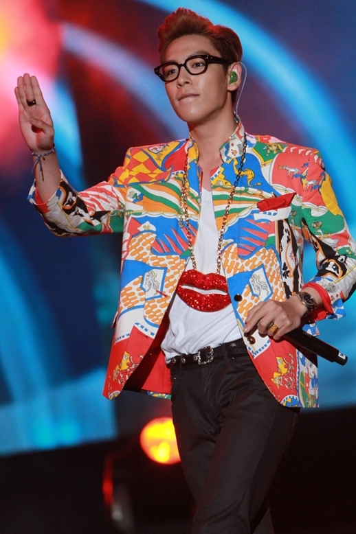 [Pics] GD&TOP y Seungri en el KMW Malaysia  Korean-Music-Wave-Malaysia-GD%2526TOP-Seungri-bigbangupdates+%252813%2529