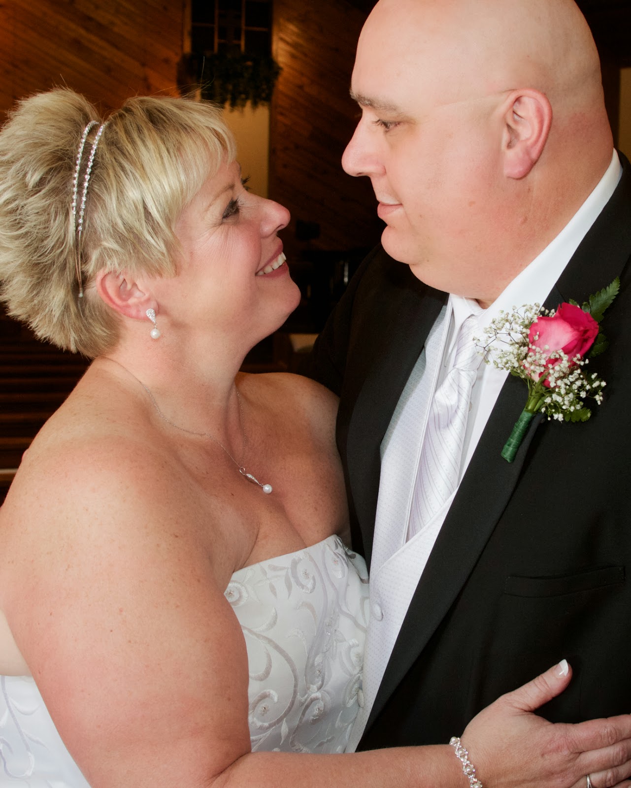 Winter wedding. Tammy Sue Allen Photography, wedding photographer, Lansing, Michigan. Winter wedding. Tammy Sue Allen Photography, wedding photographer, Lansing, Michigan.
