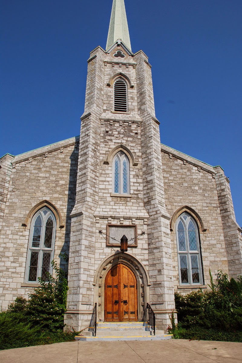 Stalking Dead People May 2014