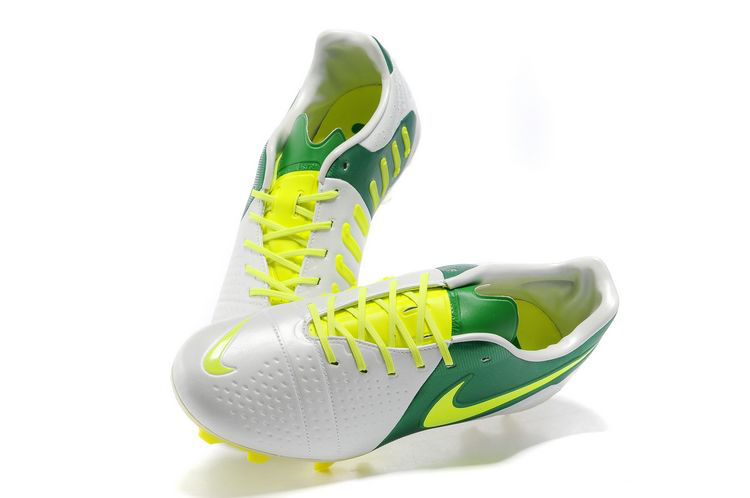nike ctr360 maestri iii elite