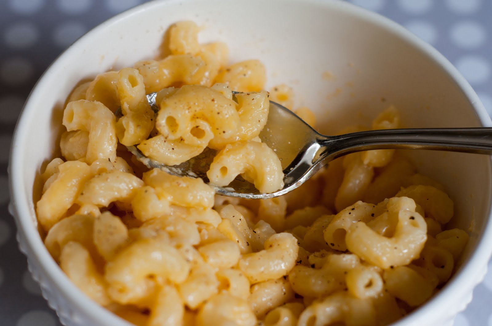 Aesthetic Nest Cooking Mac and Cheese from Scratch