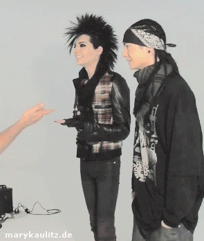 http://4.bp.blogspot.com/-Cs0Ssr4fP0E/TxC2JQqHEQI/AAAAAAAAAk8/A2N7dLGJvUg/s1600/8.gif