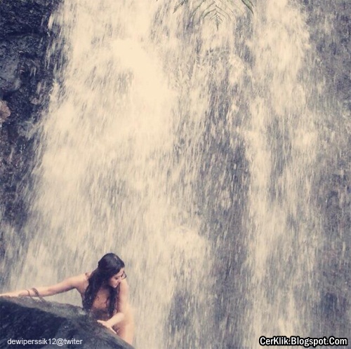 Adegan-Panas-Dewi-Persik Foto Dewi Persik Bersetubuh Http Bolyword Blogspot Com 2011 05 | Foto ...