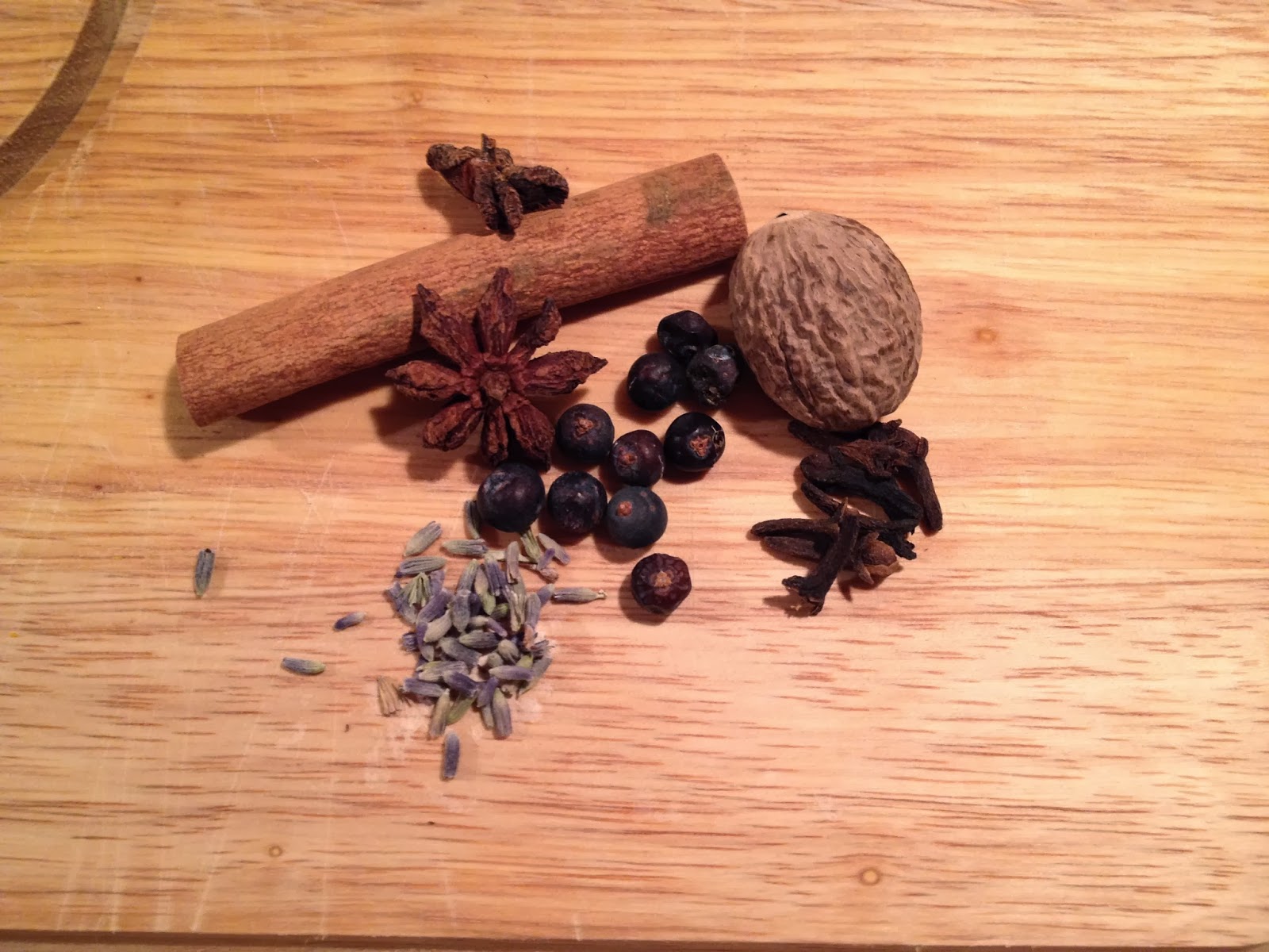 The LadyGirls' Table Homemade Tonic Water (with no quinine)