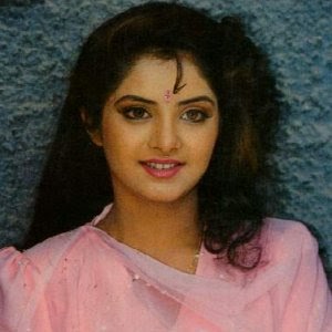 actress divya bharti songs bollywood actresses divya bharti actress divya bharti songs bollywood actresses divya bharti