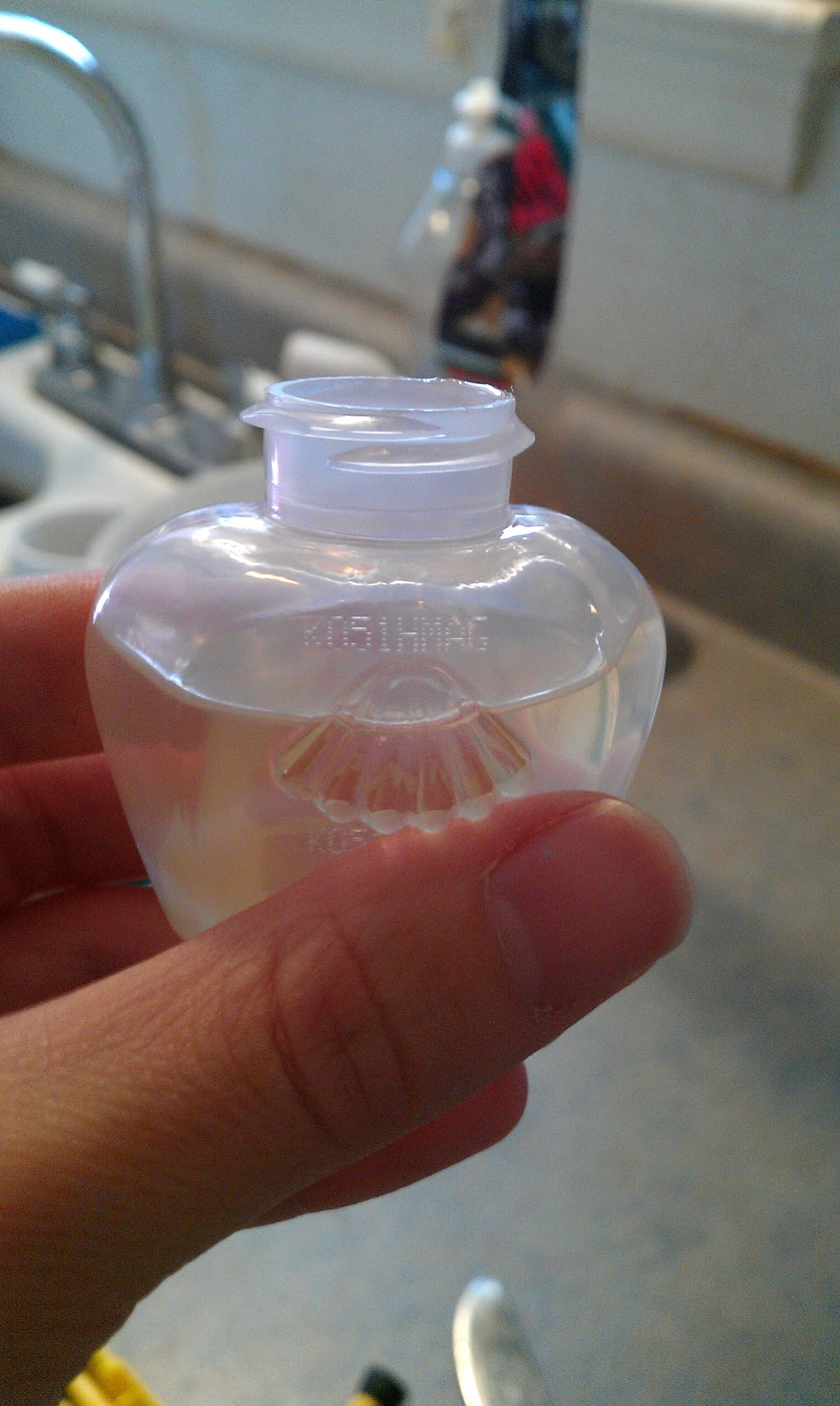 The Messy Crafter DIY Glade scented oil refills