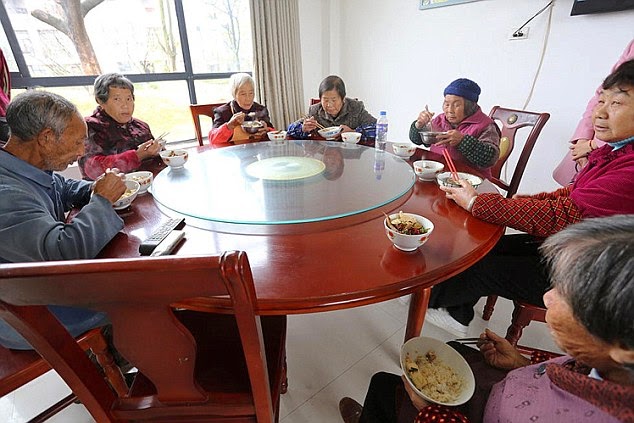 6 Rich Chinese Man Builds Free Luxury Flats For Poor People In The Town Where He Grew Up