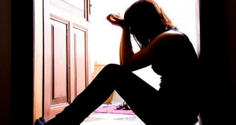 Η τραγική ιστορία πίσω από την πτώση της 15χρονης από το μπαλκόνι στην Κρήτη Η τραγική ιστορία πίσω από την πτώση της 15χρονης από το μπαλκόνι στην Κρήτη