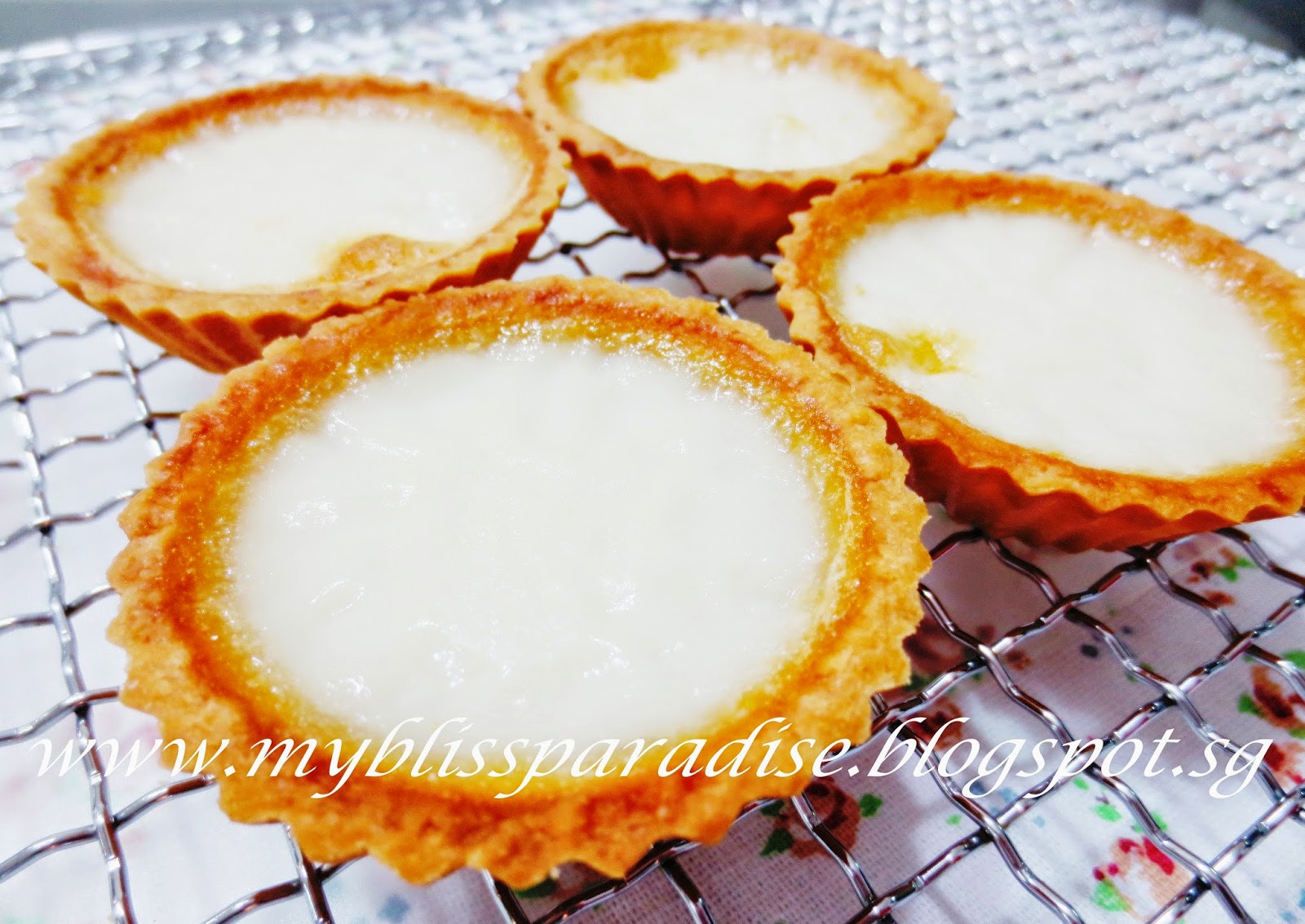 http://myblissparadise.blogspot.sg/2014/06/angel-milky-egg-white-tarts-27-jun-14.html